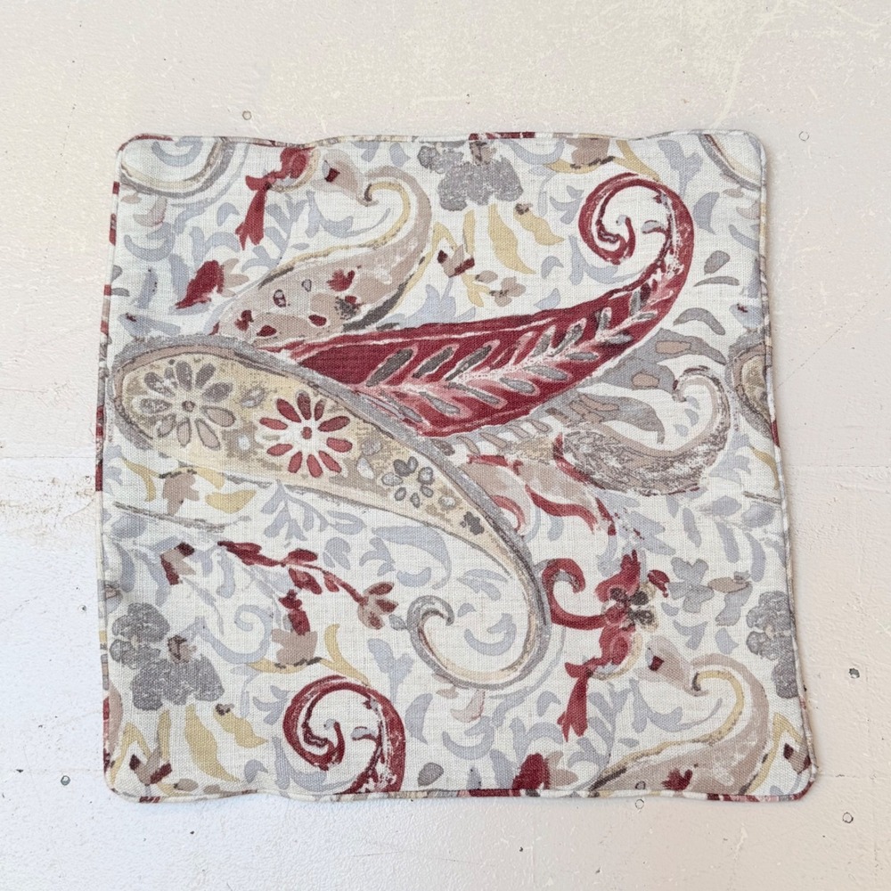 Ethan Allen Throw Pillow Cover Unisex 18x18 Beige Red Paisley Woven Upholstery